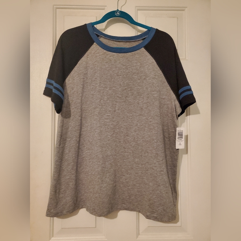 NWT Torrid Slub Jersey Sz 2 (18-20)